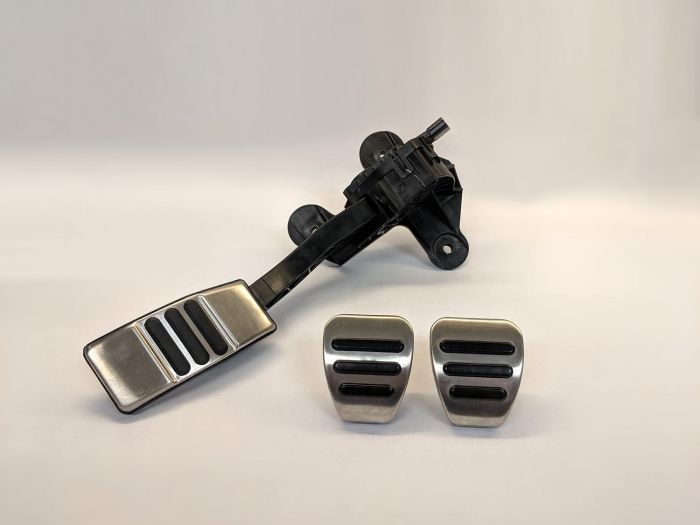 MUSTANG 2015-2023 ALUMINUM PEDAL KIT — MANUAL TRANSMISSION