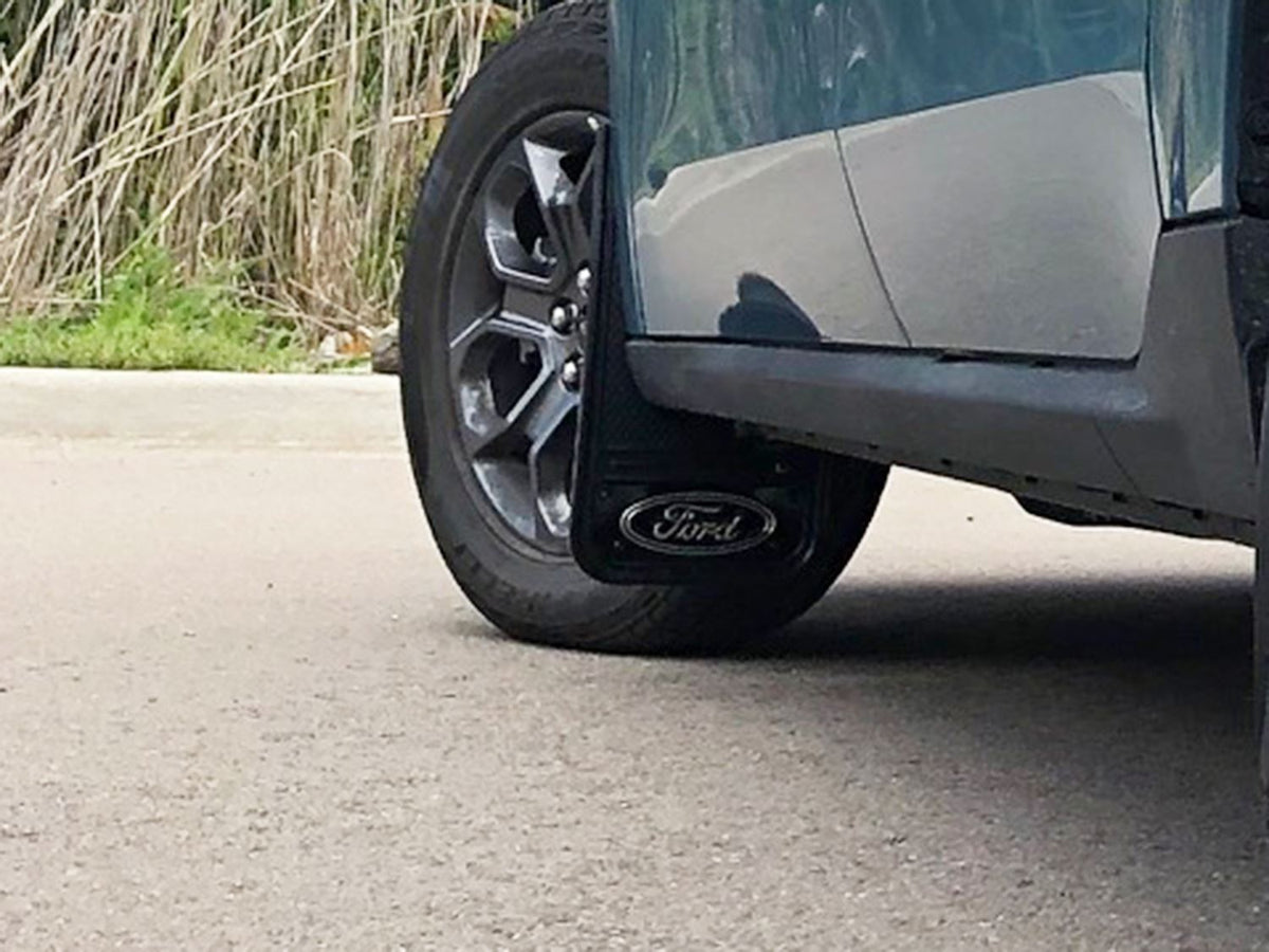 MAVERICK 2022-2026 GATORBACK SPLASH GUARDS — BLACK OVAL LOGO