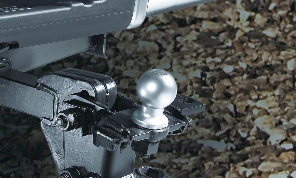 TRAILER HITCH 2 5/16" BALL 1" SHANK